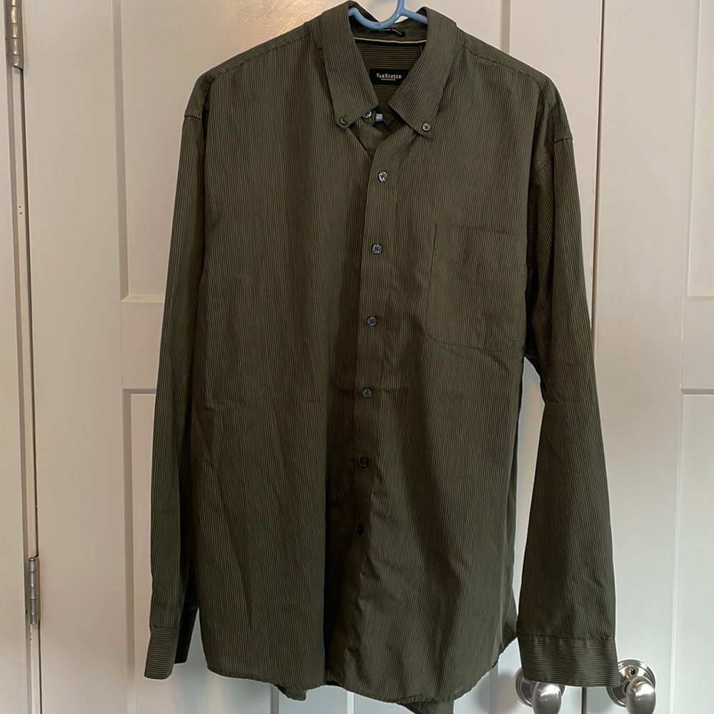 Van Heusen Green Pin Strip Sport Shirt Size Large 16-16.5